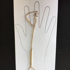 Gold hand jewelry